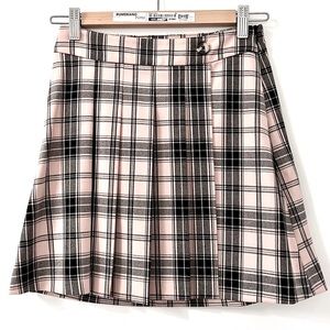 Hollister pleated high rise plaid skirt